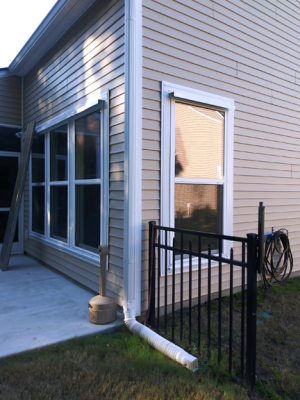 rear_tripple_window_side_single_window